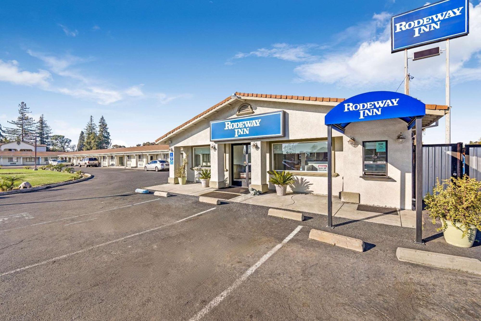 Rodeway Inn Stockton Highway 99 Exterior photo